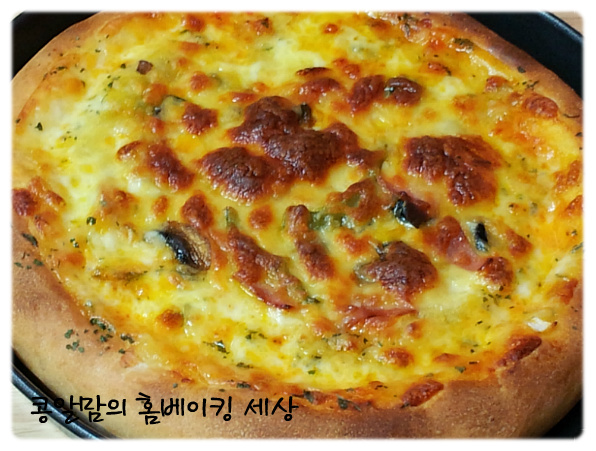 세상에서 가장 비싼 피자값인 아이들 단체뽀뽀를 받은 엄마표<고구마 더블 치즈크러스트피자> - 10만개의 레시피, 메뉴판키친 요리판