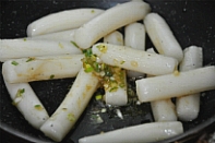 삼색 기름떡뽁이