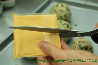 한우 치즈 주먹밥