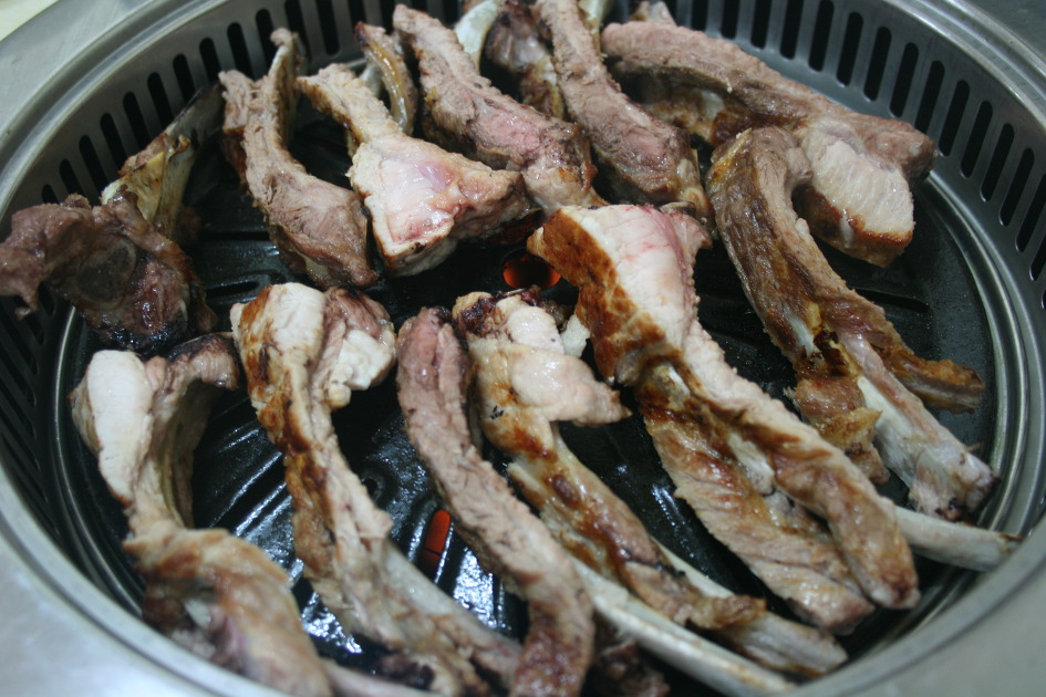 참돼지깡통구이 이미지
