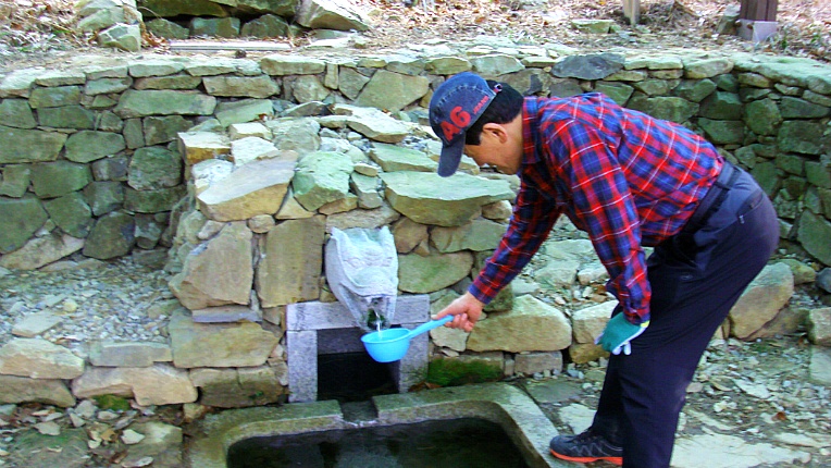 232C833F550D4C822F7C44