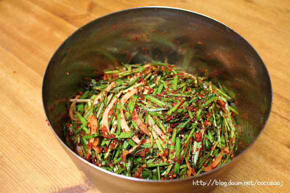 아삭 아삭 오이소박이... 여름철 소박한 식탁위의 맛깔 밥 반찬~