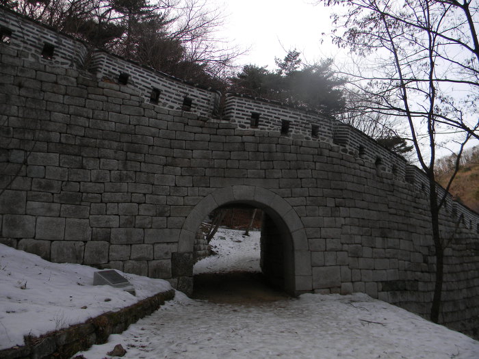 남한산성 동문과 수문, 동암문(제11암문)