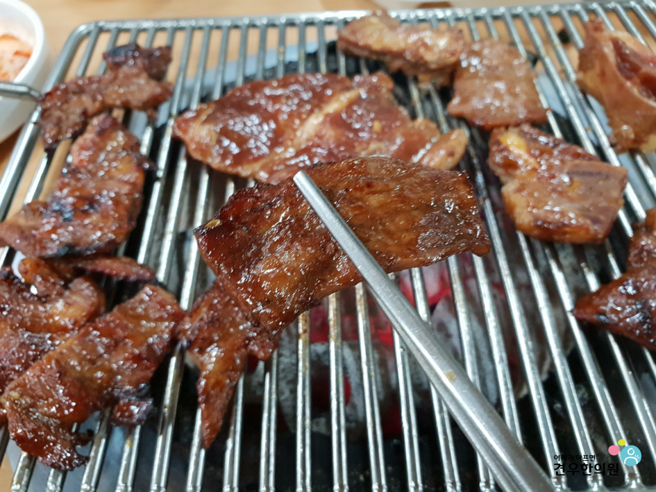 동글갈비 이미지