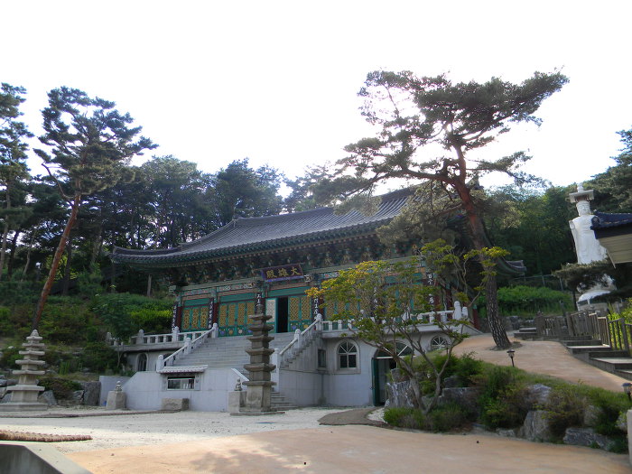 성북동 정법사 (조선 후기에 조성된 관음보살상, 산신각의 탱화들)