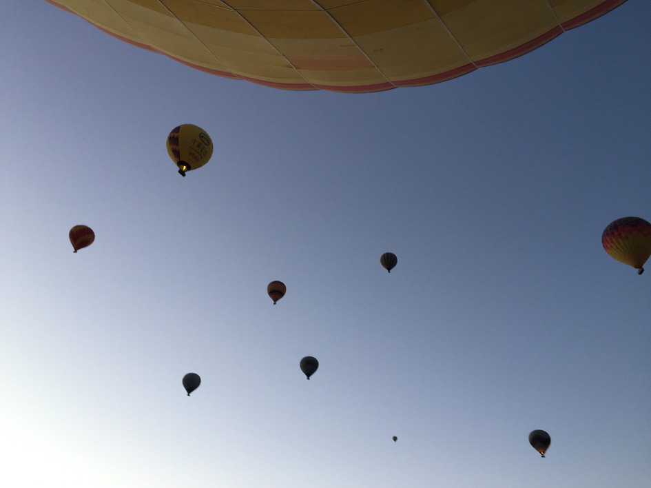 카파토키아 해돋이를 보러 열기구 타기 투어를 시작하다.(ÜRGÜP Balloons / KAPADOKYA)